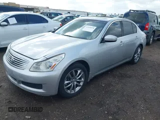 2009 Infiniti G37 Journey with VIN JNKCV61E49M304626, listed as a IAAI auction lot 41935978 with 221,782 mi miles. Bid and sale history available at carsss.com. Image 2.