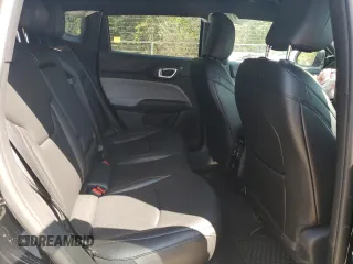2024 Jeep Compass Latitude Lux z VIN 3C4NJDFN7RT136185, wystawiony jako Copart lot #69064434 z przebiegiem 339 mil mil oraz Szkoda całkowita • Salvage title. Historia ofert i sprzedaży dostępna na DreamBid. Obrazek 11.