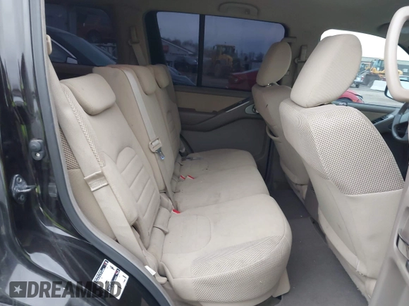 2011 Nissan Pathfinder Silver with VIN 5N1AR1NB1BC631248, listed as a IAAI auction lot 41921956 with 165,360 mi miles. Bid and sale history available at carsss.com. Image 8.