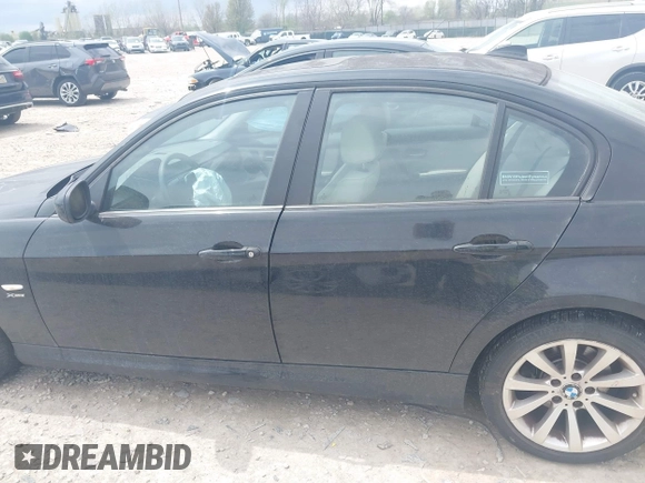 2011 BMW 3 Series 328i xDrive with VIN WBAPK5G53BNN80919, listed as a IAAI auction lot 42087970 with 91,521 mi miles and . Bid and sale history available at carsss.com. Image 15.