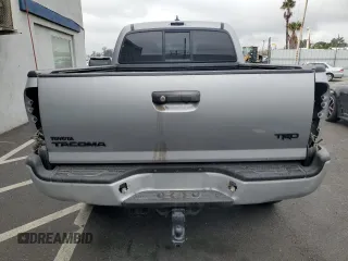 2015 Toyota Tacoma PreRunner with VIN 3TMKU4HN8FM046637, listed as a Copart auction lot 44077295 with 200,737 mi miles and Salvage title. Bid and sale history available at DreamBid. Image 6.