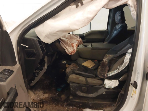 2017 Ford F-150 XL с VIN 1FTEW1EP4HFB68488, выставлен на аукционе IAAI как лот 41305107 с пробегом Не указан миль и . История ставок и продаж доступна на DreamBid. Изображение 5.