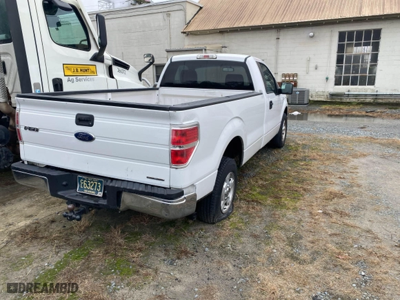 2014 Ford F-150 XL with VIN 1FTNF1CF7EKE17816, listed as a IAAI auction lot 41527762 with 196,338 mi miles. Bid and sale history available at carsss.com. Image 4.