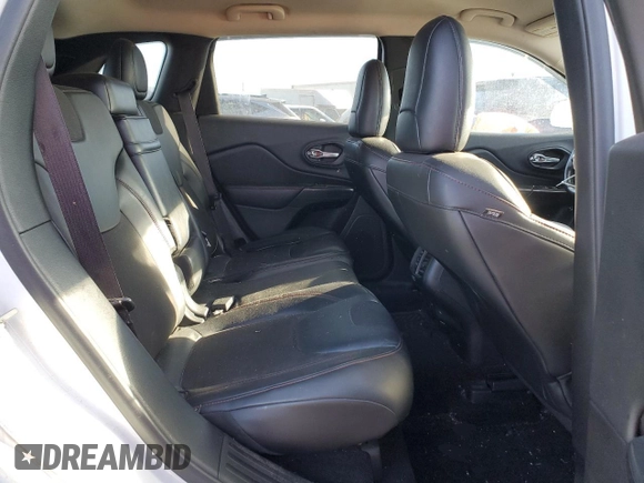 2015 Jeep Cherokee Trailhawk with VIN 1C4PJMBB5FW778883, listed as a Copart auction lot 44444555 with 113,194 mi miles and Salvage title. Bid and sale history available at DreamBid. Image 11.