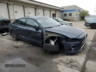 2021 Volvo S60 Momentum with VIN 7JR102FZ6MG118395, listed as a Copart auction lot 80833554 with 46,200 mi miles and Salvage Title. Bid and sale history available at carsss.com. Image 4.