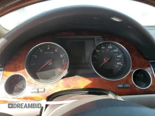 2006 Audi A8 4.2L z VIN WAUML44E96N025915, wystawiony jako Copart lot #44842395 z przebiegiem Nie podano mil oraz Nie do naprawy • Non repairable. Historia ofert i sprzedaży dostępna na DreamBid. Obrazek 9.