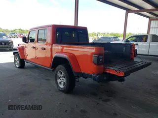2020 Jeep Gladiator Overland z VIN 1C6HJTFG4LL154369, wystawiony jako IAAI lot #42681844 z przebiegiem 76 374 mil mil oraz . Historia ofert i sprzedaży dostępna na DreamBid. Obrazek 3.