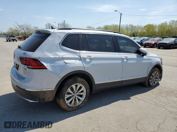 2018 Volkswagen Tiguan SEL z VIN 3VV3B7AXXJM214182, wystawiony jako Copart lot #53783515 z przebiegiem 117 466 mil mil oraz Szkoda całkowita • Salvage title. Historia ofert i sprzedaży dostępna na DreamBid. Obrazek 3.