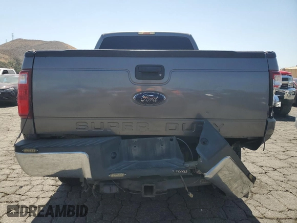 2013 Ford F-250 XL z VIN 1FT7W2BT8DEA61038, wystawiony jako Copart lot #58839745 z przebiegiem 142 421 mil mil oraz Szkoda całkowita • Salvage title. Historia ofert i sprzedaży dostępna na DreamBid. Obrazek 6.