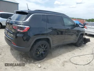 2022 Jeep Compass Latitude Lux с VIN 3C4NJDFB5NT131065, выставлен на аукционе Copart как лот 54093045 с пробегом 28 445 миль миль и Списание • Salvage title. История ставок и продаж доступна на DreamBid. Изображение 3.