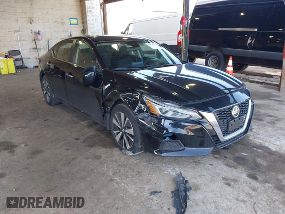 2022 Nissan Altima SV with VIN 1N4BL4DV4NN402195, listed as a IAAI auction lot 41920133 with 25,363 mi miles and . Bid and sale history available at carsss.com. Image 1.