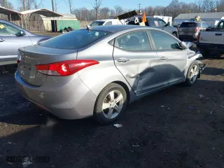 2013 Hyundai Elantra Limited with VIN KMHDH4AE7DU678654, listed as a IAAI auction lot 41427333 with 123,263 mi miles. Bid and sale history available at carsss.com. Image 4.