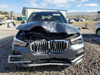 2023 BMW X5 sDrive40i with VIN 5UXCR4C0XP9P08573, listed as a Copart auction lot 85560524 with 67,939 mi miles and Salvage title. Bid and sale history available at DreamBid. Image 5.