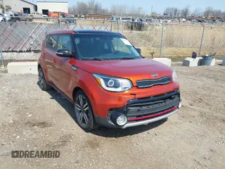 2018 Kia Soul ! with VIN KNDJX3AAXJ7553501, listed as a IAAI auction lot 42066745 with 157,299 mi miles. Bid and sale history available at carsss.com. Image 1.