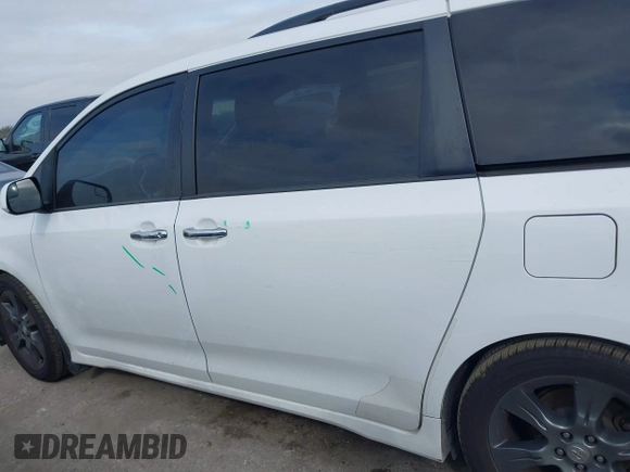 2016 Toyota Sienna SE с VIN 5TDXK3DC1GS714094, выставлен на аукционе IAAI как лот 41528860 с пробегом 140 639 миль миль и . История ставок и продаж доступна на DreamBid. Изображение 14.