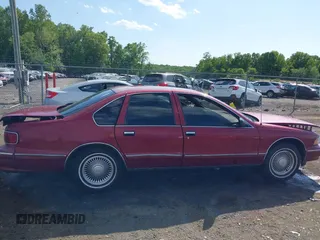 1996 Chevrolet Caprice 1SA Special Value z VIN 1G1BL52P2TR170330, wystawiony jako IAAI lot #42179740 z przebiegiem 169 555 mil mil oraz . Historia ofert i sprzedaży dostępna na DreamBid. Obrazek 13.