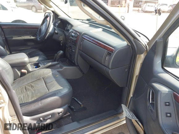 2004 Jeep Grand Cherokee Limited with VIN 1J4GW58N54C299669, listed as a IAAI auction lot 42369745 with 90,240 mi miles and . Bid and sale history available at DreamBid. Image 5.