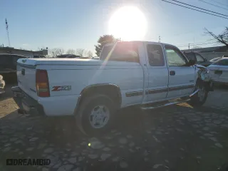 2002 Chevrolet Silverado 1500 LT with VIN 2GCEK19T221300990, listed as a Copart auction lot 42917505 with 254,897 mi miles and Non Repairable. Bid and sale history available at carsss.com. Image 3.