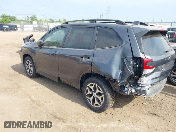 2020 Subaru Forester Premium with VIN JF2SKAJCXLH577546, listed as a IAAI auction lot 42594599 with 55,168 mi miles and . Bid and sale history available at DreamBid. Image 3.