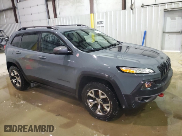 2015 Jeep Cherokee Trailhawk z VIN 1C4PJMBB0FW634397, wystawiony jako Copart lot #45812515 z przebiegiem 109 158 mil mil oraz Szkoda całkowita • Salvage title. Historia ofert i sprzedaży dostępna na DreamBid. Obrazek 4.