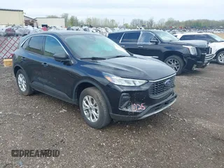 2023 Ford Escape Active with VIN 1FMCU9GN7PUA04116, listed as a IAAI auction lot 42131025 with 43,906 mi miles and . Bid and sale history available at carsss.com. Image 1.