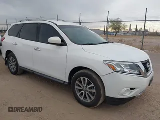 2014 Nissan Pathfinder SV with VIN 5N1AR2MM5EC604051, listed as a IAAI auction lot 41206285 with 122,835 mi miles. Bid and sale history available at carsss.com. Image 1.