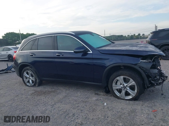 2018 Mercedes-Benz GLC with VIN WDC0G4JB4JV094465, listed as a IAAI auction lot 41869125 with 77,356 mi miles. Bid and sale history available at carsss.com. Image 14.