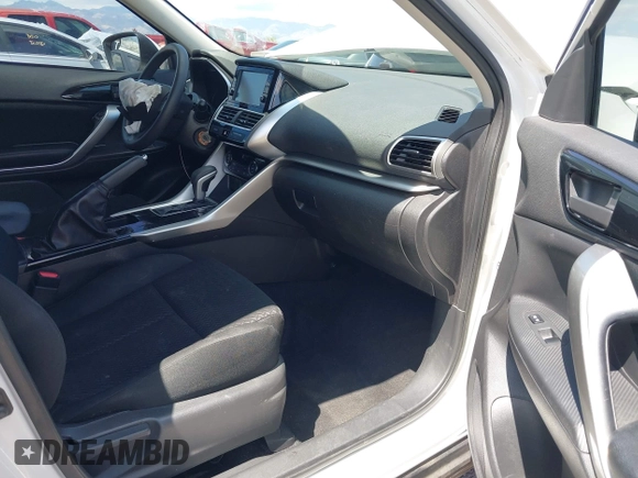 2019 Mitsubishi Eclipse Cross ES z VIN JA4AS3AA9KZ014205, wystawiony jako IAAI lot #42408043 z przebiegiem 107 639 mil mil oraz . Historia ofert i sprzedaży dostępna na DreamBid. Obrazek 5.