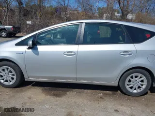 2013 Toyota Prius v Two with VIN JTDZN3EU7D3232878, listed as a IAAI auction lot 41930245 with 207,176 mi miles. Bid and sale history available at carsss.com. Image 14.