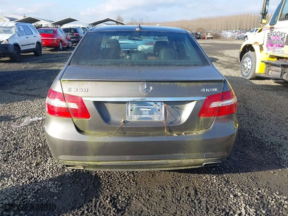 2013 Mercedes-Benz E-Class E 350 Luxury with VIN WDDHF8JB5DA761838, listed as a IAAI auction lot 41378582 with 1 mi miles. Bid and sale history available at carsss.com. Image 15.