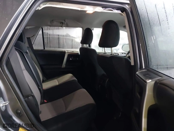 2018 Toyota 4Runner SR5 with VIN JTEZU5JR8J5170306, listed as a IAAI auction lot 41554154 with 63,030 mi miles. Bid and sale history available at carsss.com. Image 8.