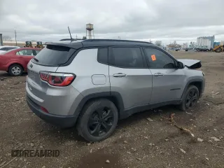 2018 Jeep Compass Altitude with VIN 3C4NJDBB6JT325538, listed as a Copart auction lot 53686905 with 111,400 mi miles and Salvage title. Bid and sale history available at DreamBid. Image 3.