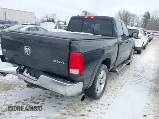 2014 Ram 1500 Big Horn z VIN 1C6RR7GT5ES114973, wystawiony jako IAAI lot #41250163 z przebiegiem 249 702 mil mil oraz . Historia ofert i sprzedaży dostępna na DreamBid. Obrazek 4.