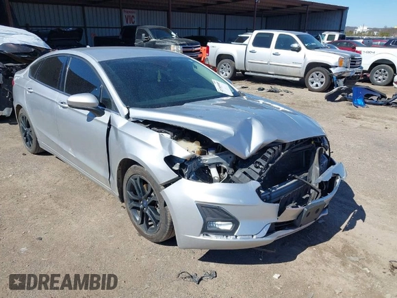 2019 Ford Fusion SE with VIN 3FA6P0HD9KR172372, listed as a IAAI auction lot 41705985 with 145,893 mi miles. Bid and sale history available at carsss.com. Image 1.