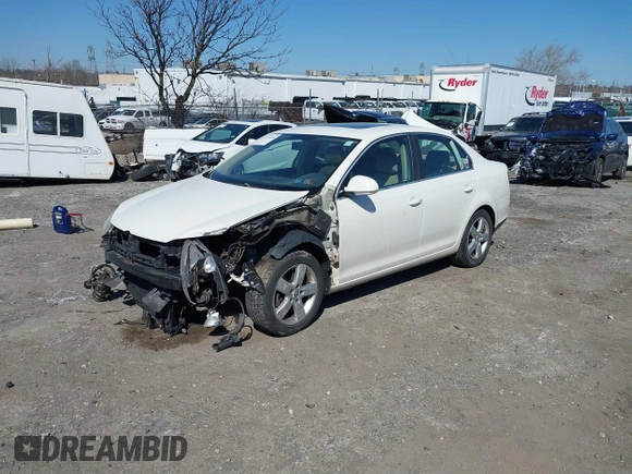 2008 Volkswagen Jetta Sedan SE with VIN 3VWRM71K68M070130, listed as a IAAI auction lot 41751450 with 217,598 mi miles. Bid and sale history available at carsss.com. Image 18.
