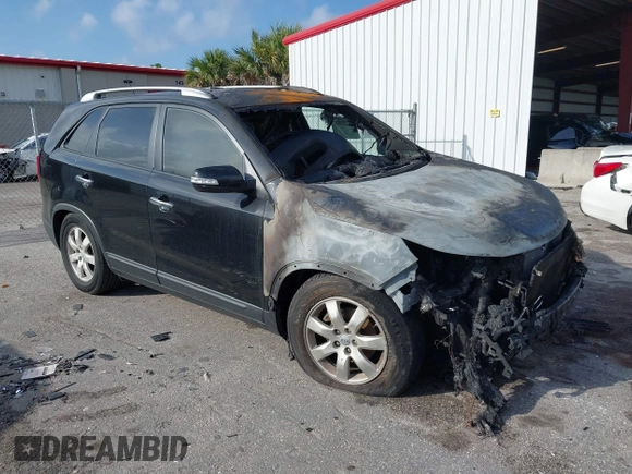 2012 Kia Sorento LX with VIN 5XYKT4A6XCG268899, listed as a IAAI auction lot 41727022 with 1 mi miles. Bid and sale history available at carsss.com. Image 1.
