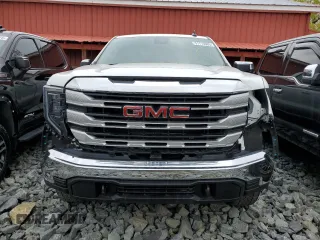 2023 GMC Sierra 1500 with VIN 1GTUUBE84PZ327510, listed as a Copart auction lot 51716385 with 30,590 mi miles and Salvage Title. Bid and sale history available at DreamBid. Image 5.
