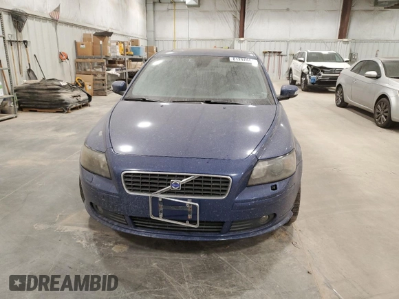2007 Volvo V50 2.5L Turbo with VIN YV1MJ682972297138, listed as a Copart auction lot 81297444 with 195,561 mi miles and Clean Title. Bid and sale history available at carsss.com. Image 5.