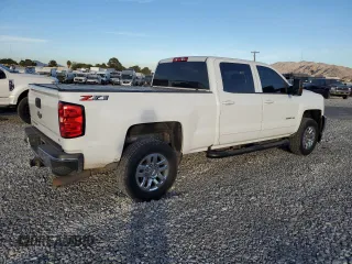 2018 Chevrolet Silverado 3500HD LT with VIN 1GC4KZCY8JF201788, listed as a Copart auction lot 84894424 with 195,964 mi miles and Salvage Title. Bid and sale history available at DreamBid. Image 3.