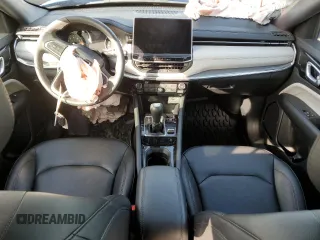 2024 Jeep Compass Limited z VIN 3C4NJDCN2RT588159, wystawiony jako Copart lot #51596325 z przebiegiem 18 713 mil mil oraz Czysty tytuł • Clean title. Historia ofert i sprzedaży dostępna na DreamBid. Obrazek 8.