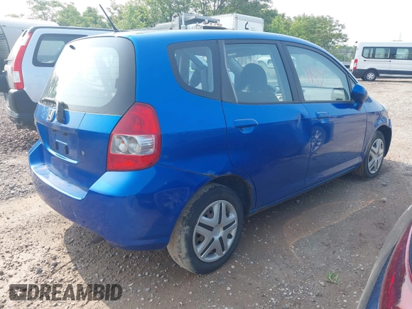 2008 Honda Fit with VIN JHMGD38488S003609, listed as a IAAI auction lot 41092137 with 209,969 mi miles and . Bid and sale history available at DreamBid. Image 4.