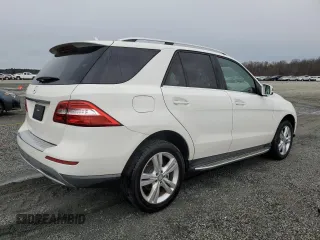 2015 Mercedes-Benz M ML 350 with VIN 4JGDA5JBXFA599743, listed as a Copart auction lot 47991455 with 151,683 mi miles and Salvage Title. Bid and sale history available at carsss.com. Image 3.