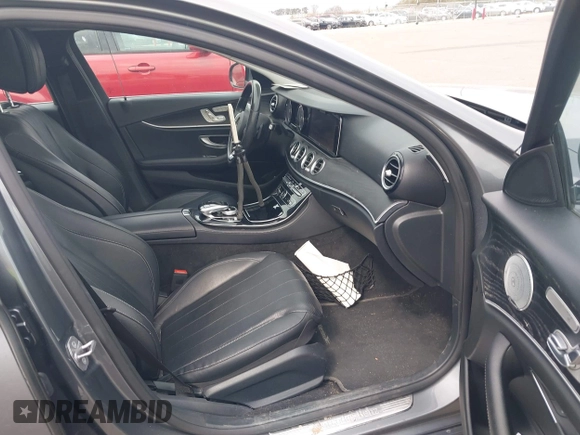 2017 Mercedes-Benz E 300 Luxury with VIN WDDZF4KB1HA128626, listed as a IAAI auction lot 42063402 with 77,909 mi miles and . Bid and sale history available at DreamBid. Image 5.