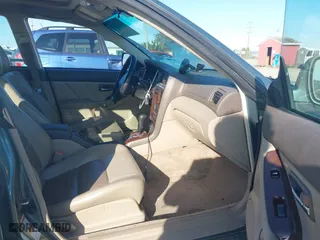 2001 Subaru Legacy Wagon Outback H6 L.L. Bean Edition with VIN 4S3BH806517626205, listed as a IAAI auction lot 42087202 with 188,538 mi miles. Bid and sale history available at carsss.com. Image 5.