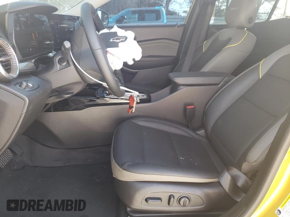 2025 Chevrolet Trax ACTIV with VIN KL77LKEP2SC102678, listed as a Copart auction lot 45469775 with 2,894 mi miles and Salvage Title. Bid and sale history available at carsss.com. Image 7.
