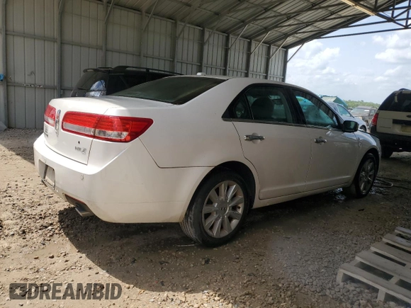 2010 Lincoln MKZ с VIN 3LNHL2GC2AR606886, выставлен на аукционе Copart как лот 54137715 с пробегом 77 393 миль миль и Списание • Salvage title. История ставок и продаж доступна на DreamBid. Изображение 3.