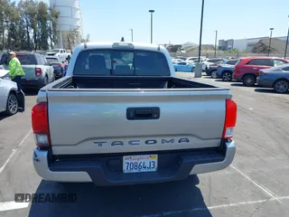 2022 Toyota Tacoma SR with VIN 3TYAX5GN4NT037625, listed as a IAAI auction lot 42382411 with 49,703 mi miles and . Bid and sale history available at DreamBid. Image 17.