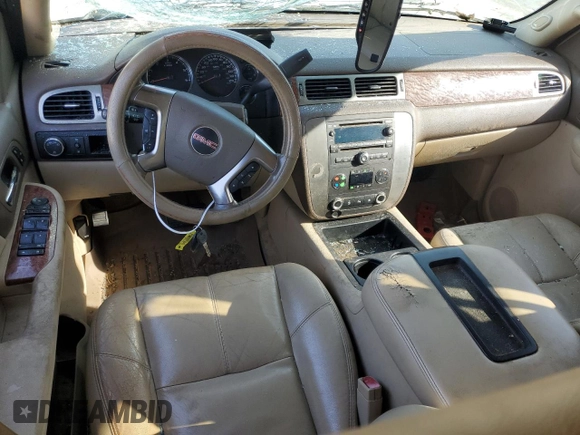 2007 GMC Yukon SLT with VIN 1GKFC13027R299200, listed as a Copart auction lot 74998744 with 301,803 mi miles and Salvage Title. Bid and sale history available at carsss.com. Image 8.