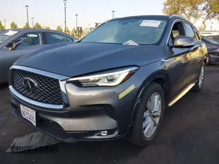 2019 Infiniti QX50 Essential z VIN 3PCAJ5M11KF114918, wystawiony jako IAAI lot #42574959 z przebiegiem 70 315 mil mil oraz . Historia ofert i sprzedaży dostępna na DreamBid. Obrazek 19.