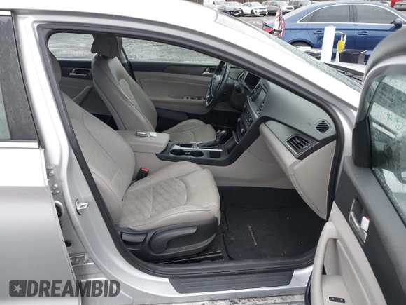 2017 Hyundai Sonata Sport with VIN 5NPE34AF4HH485507, listed as a IAAI auction lot 41853885 with 53,875 mi miles. Bid and sale history available at carsss.com. Image 5.